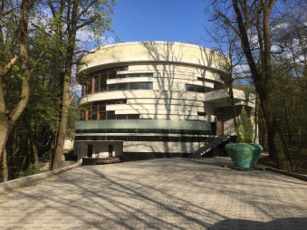 Отдельно стоящее здание в Киеве